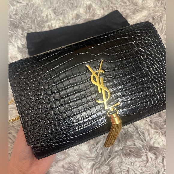 YSL Saint Laurent Kate Medium Tassel YSL Crossbody Bag in Croc-Embossed Leather - Picture 8 of 17